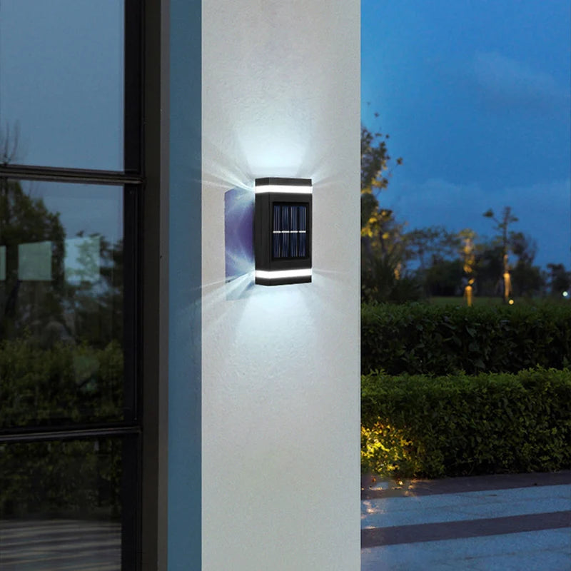 Lámpara Solar de Pared Doble Luz — Jardín y Fachada