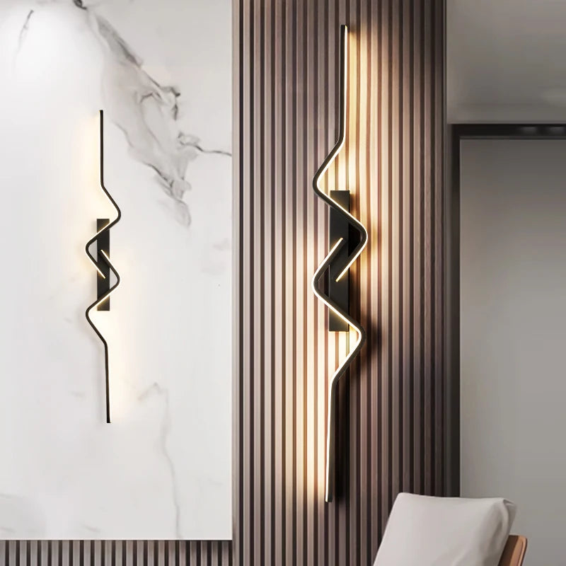 Aplique Escultural de Onda LED — Escaleras y Sala