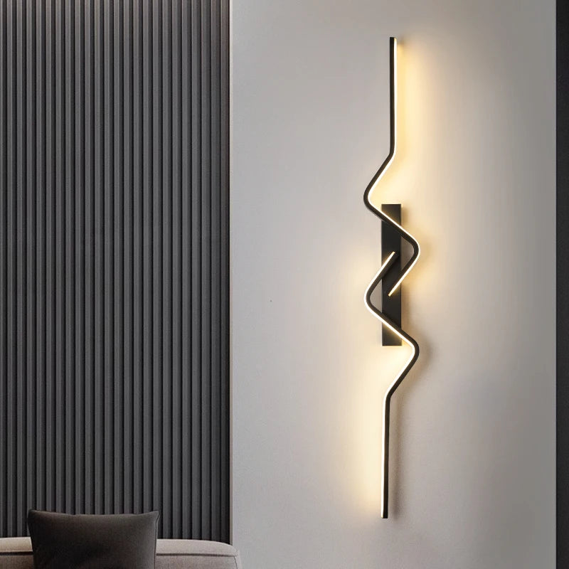 Aplique Escultural de Onda LED — Escaleras y Sala
